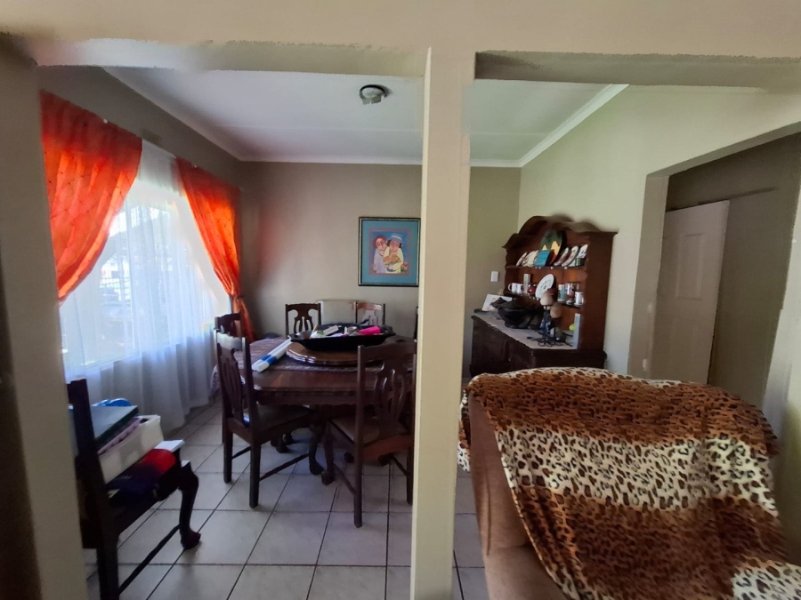 3 Bedroom Property for Sale in Geelhoutpark North West